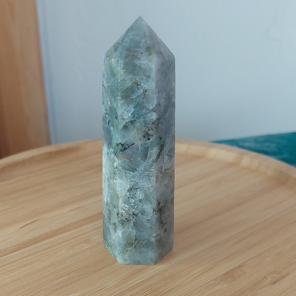 Labrodorite Blue-Green Crystal Tower
